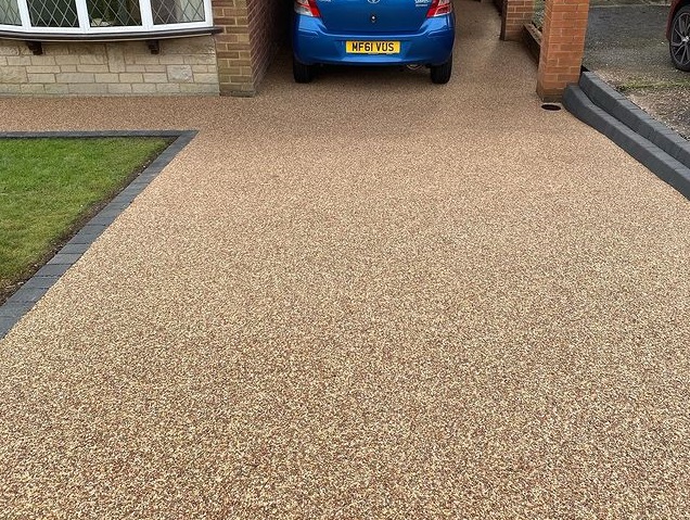 quick and easy to clean finished resin driveway DN6 7 completed